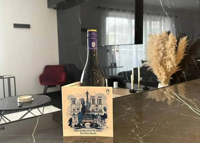 Guestready - View Of The Eiffel Tower Ideal For 2 * Paris